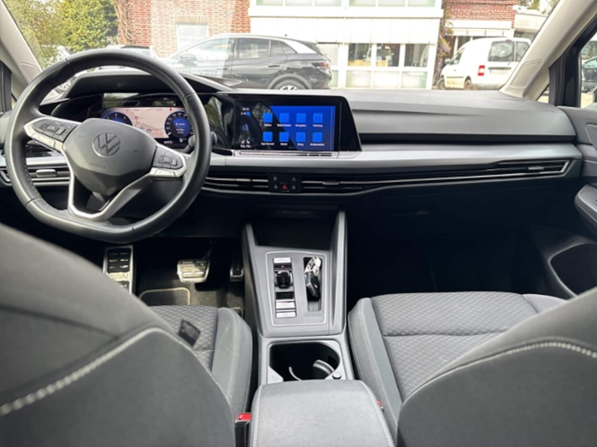 Volkswagen Golf Active