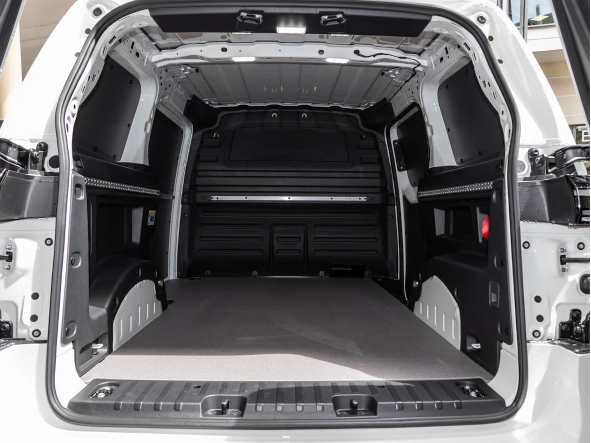 Volkswagen ID. Buzz Cargo Basis-Modell