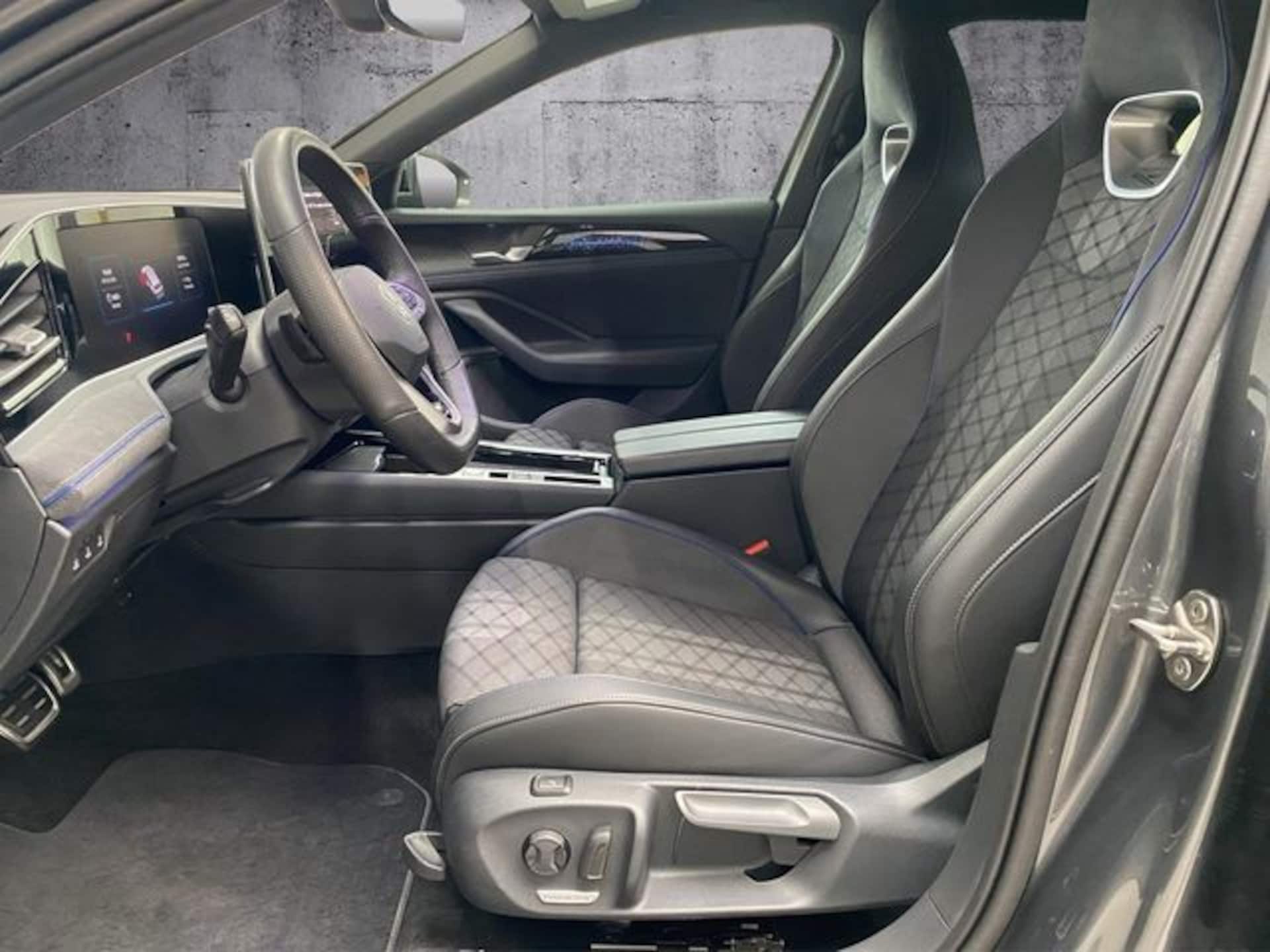 Volkswagen Passat R-Line