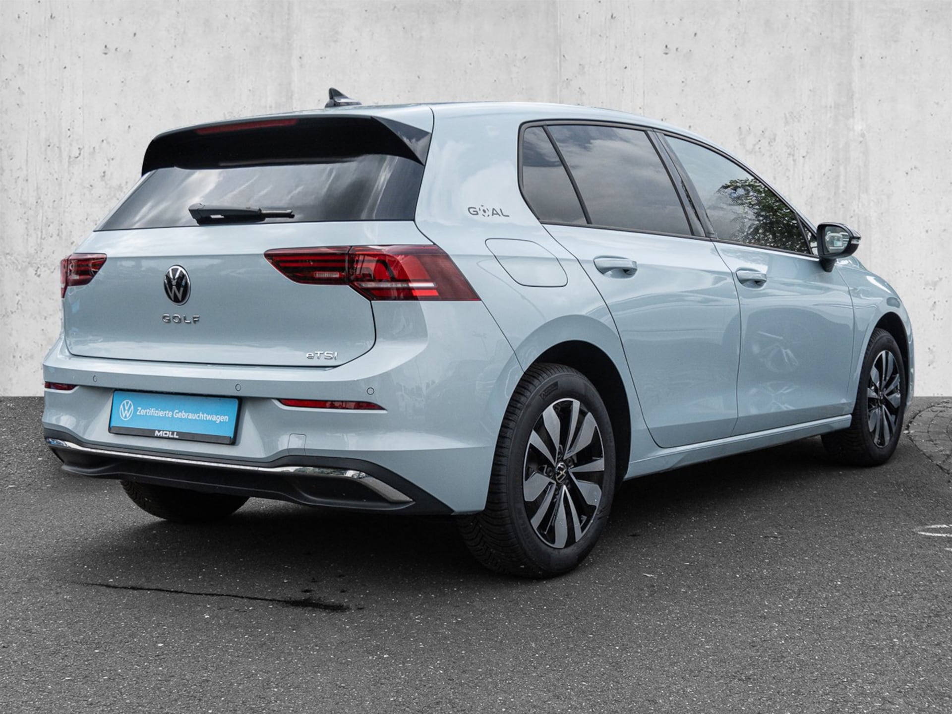 Volkswagen Golf Life