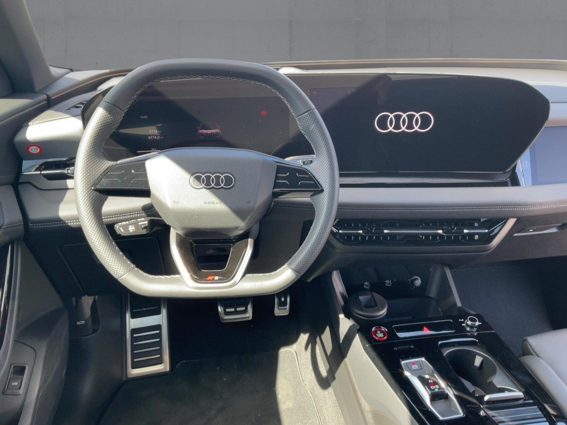 Audi SQ6 SUV e-tron