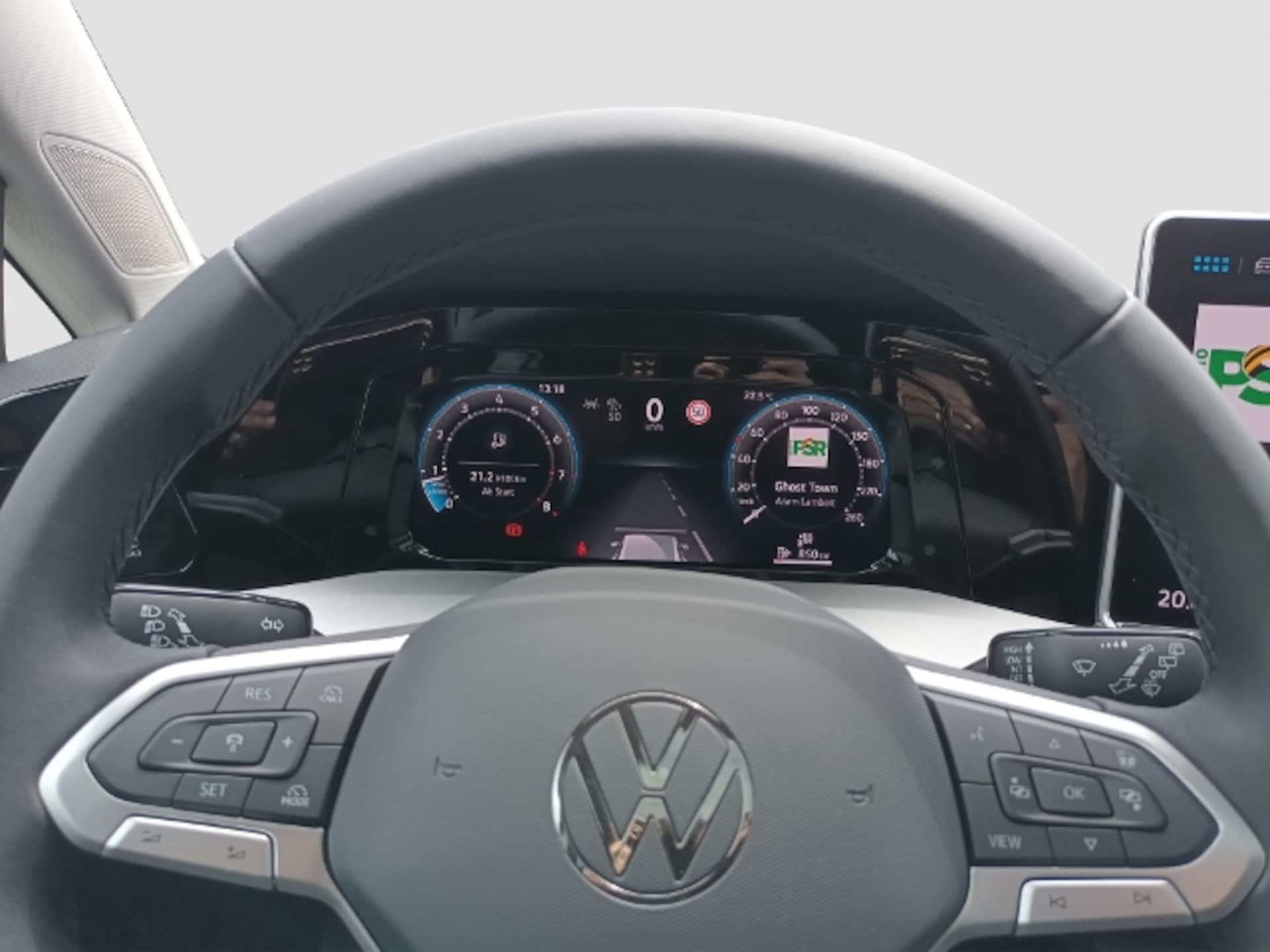 Volkswagen Golf Life