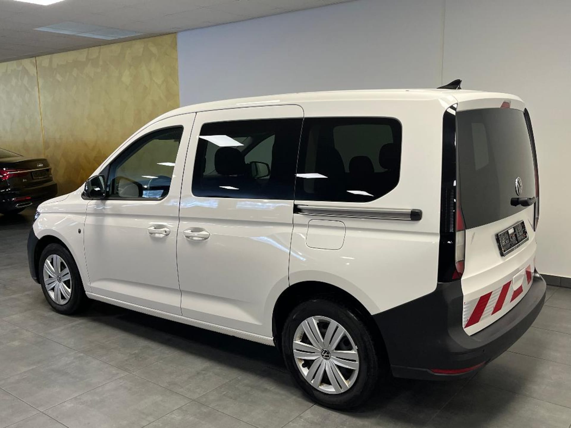 Volkswagen Caddy Basis-Modell