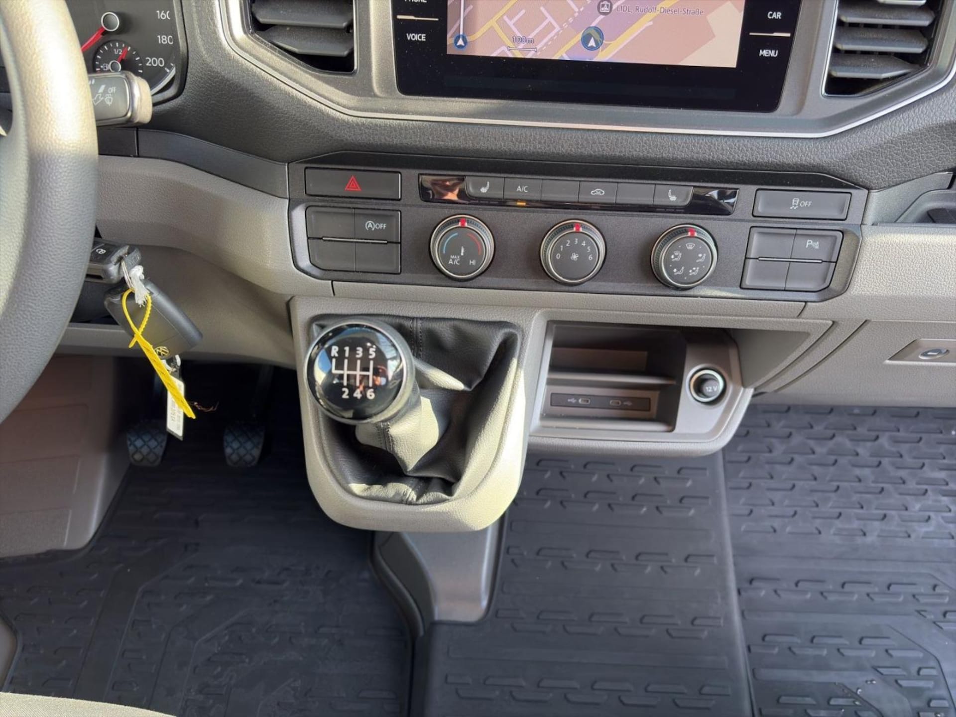 Volkswagen Crafter Kasten langer Radstand