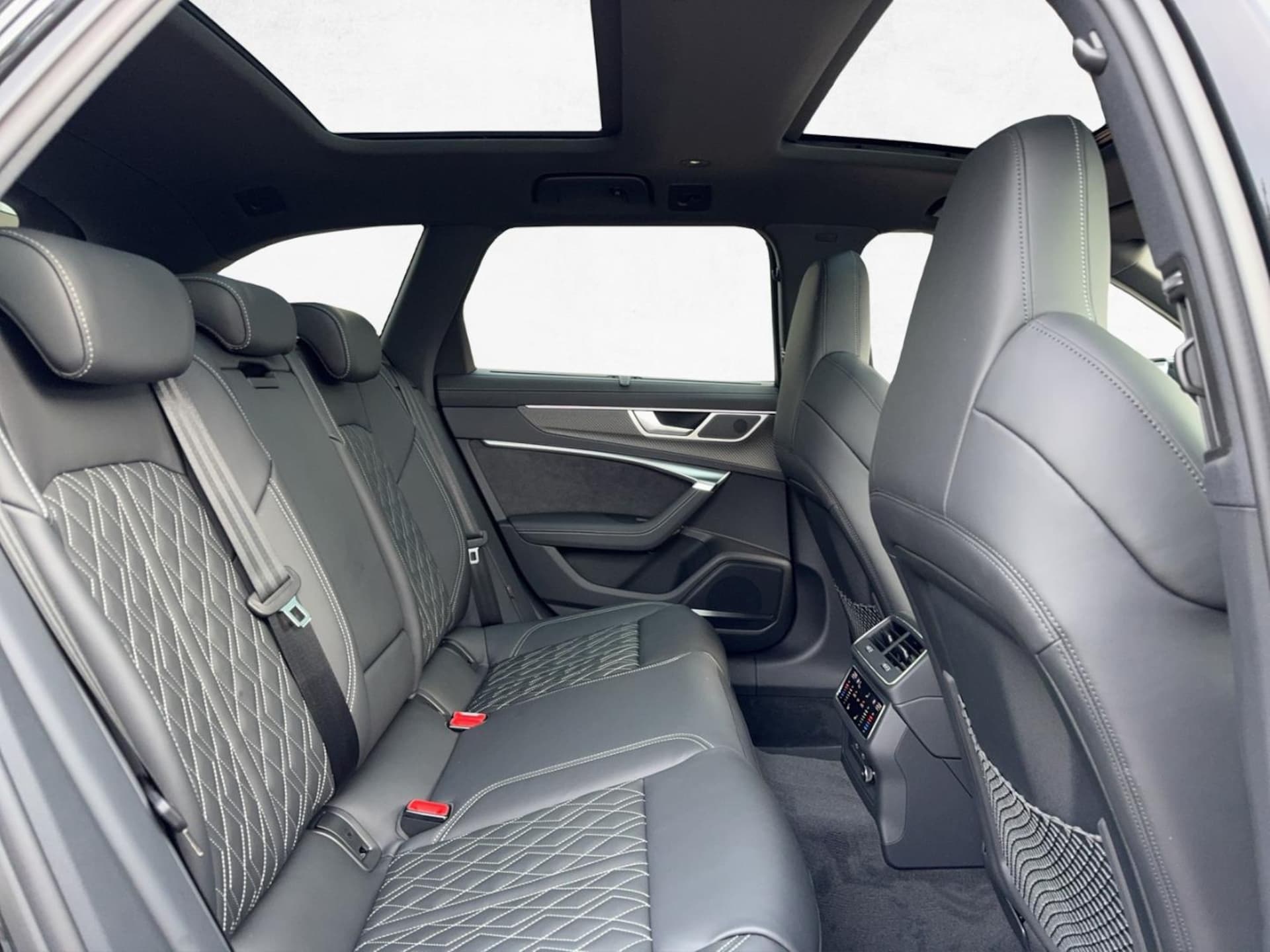 Audi S6 Avant