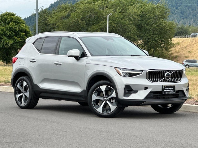 2024 Volvo XC40