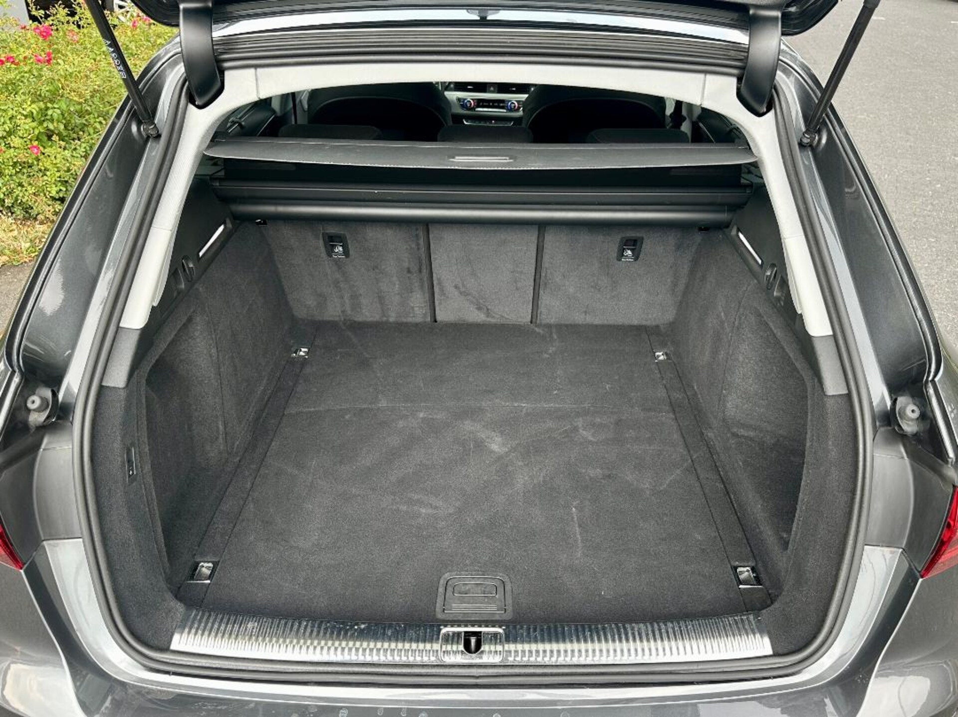 Audi A4 Avant S line