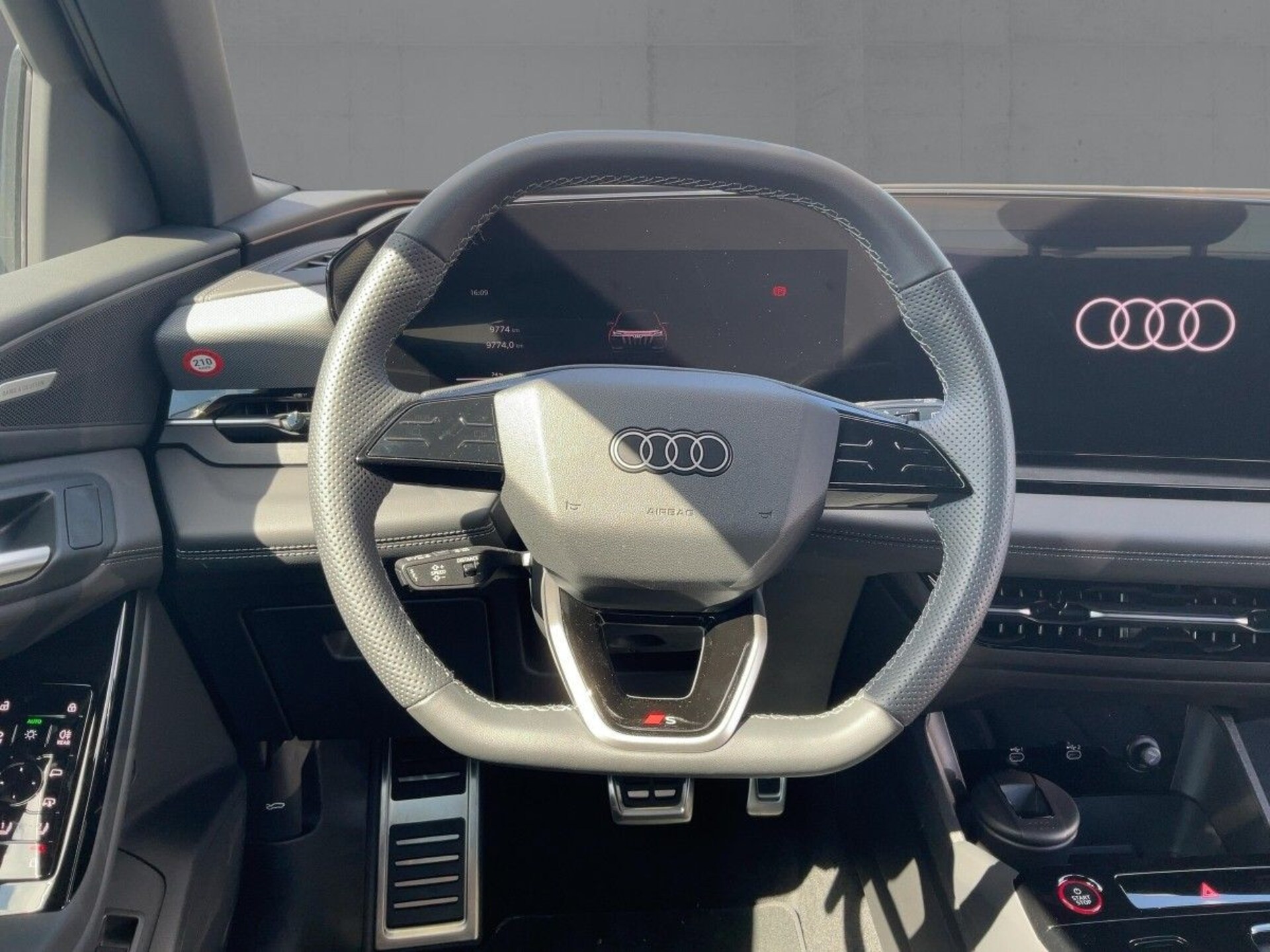 Audi SQ6 SUV e-tron