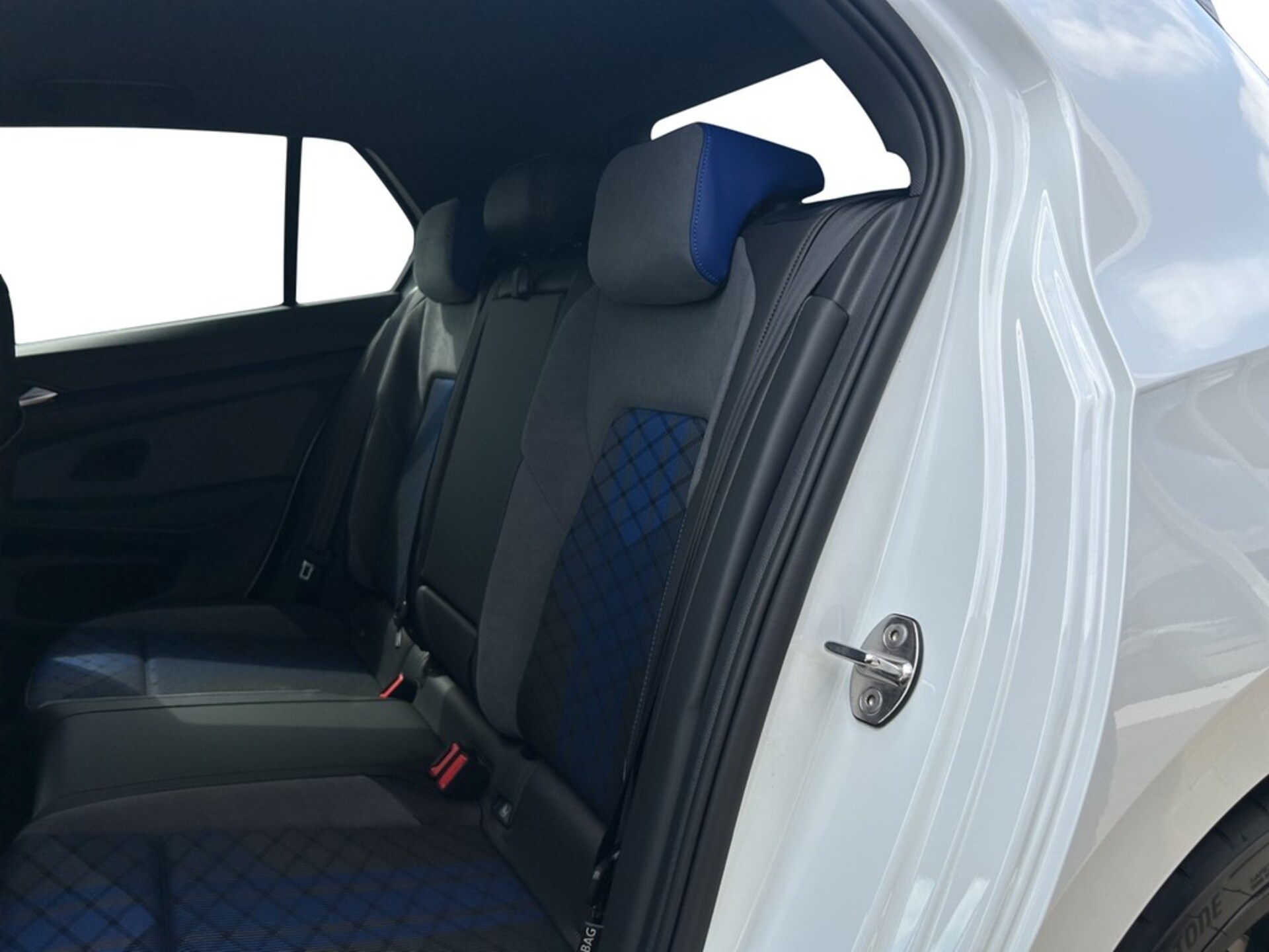 Volkswagen Golf R
