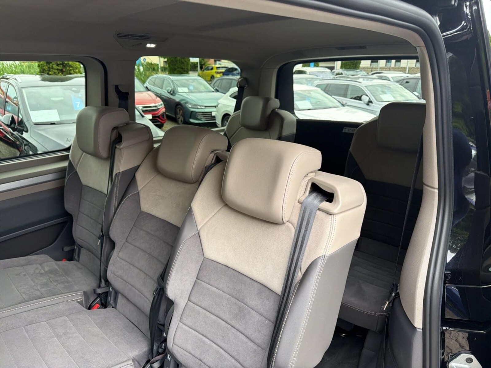 Volkswagen Multivan Langversion – Bild 8