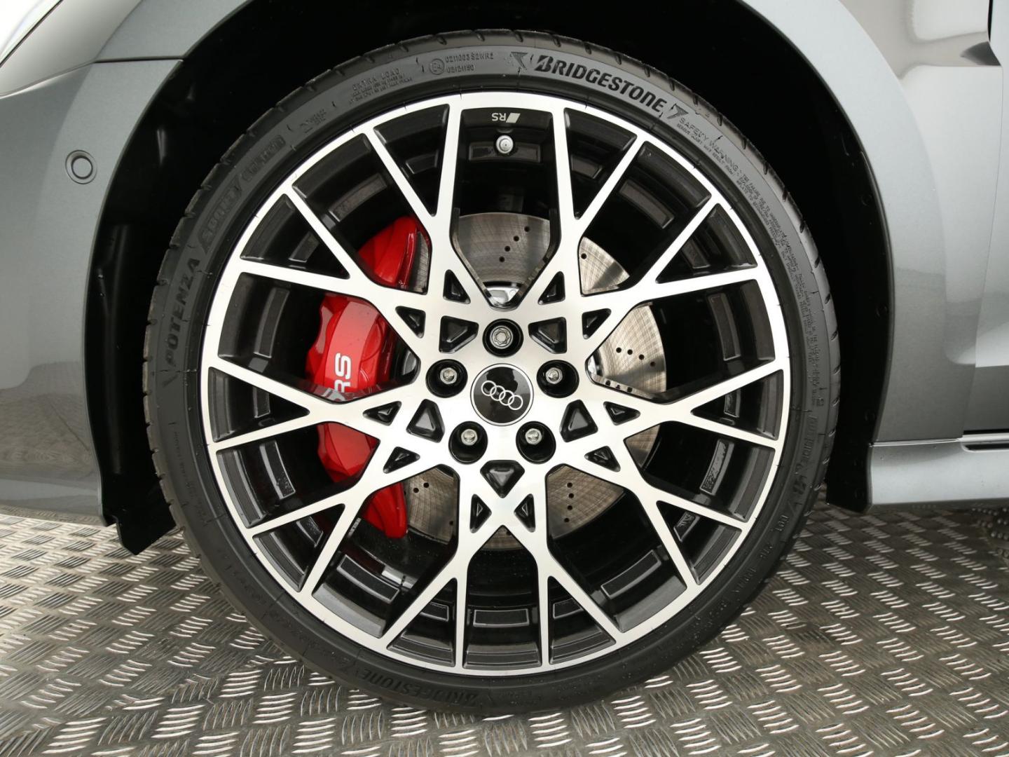 Image about Audi RS 3 Limousine TFSI quattro S tronic