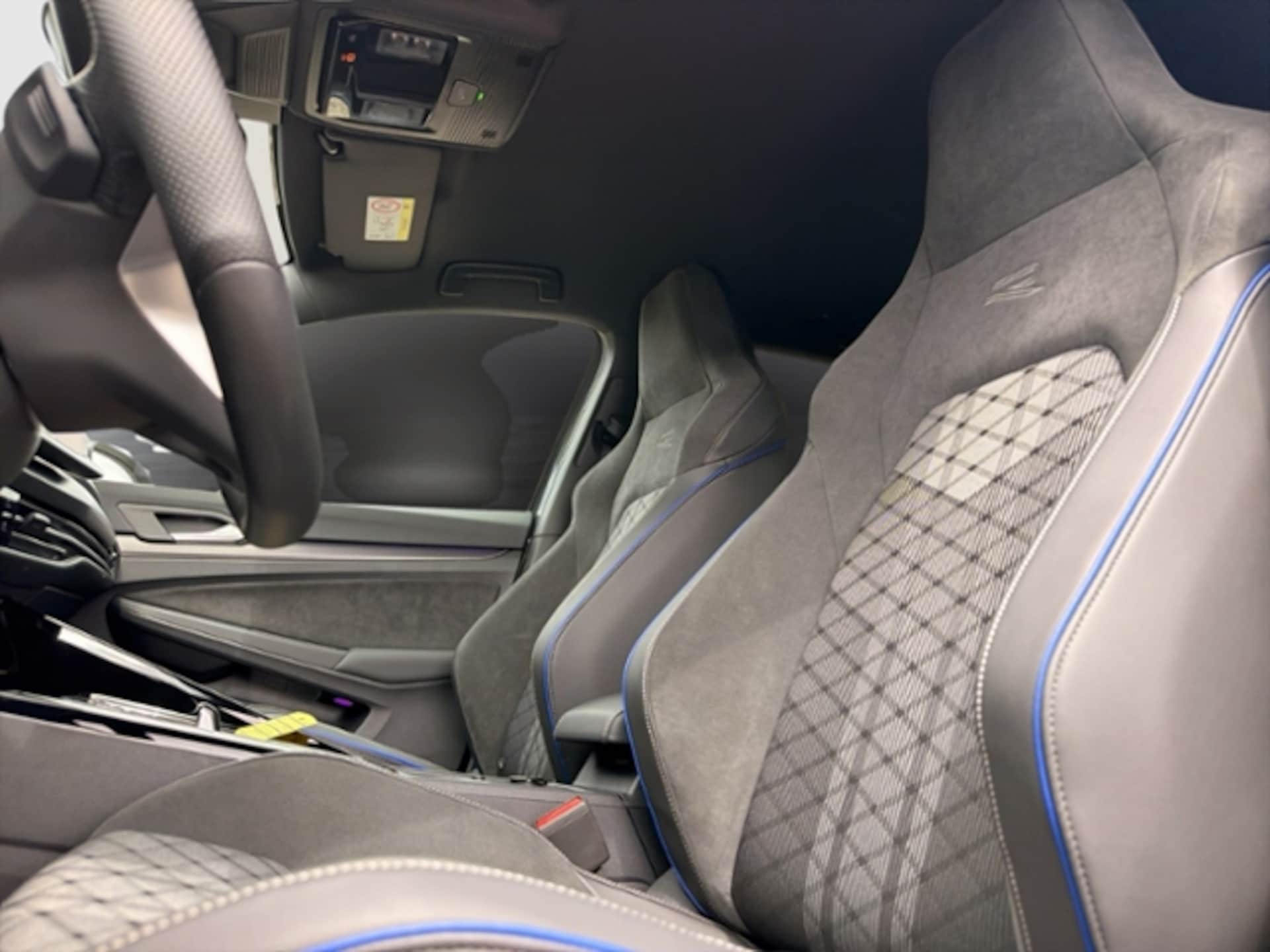 Volkswagen Golf Variant R-Line