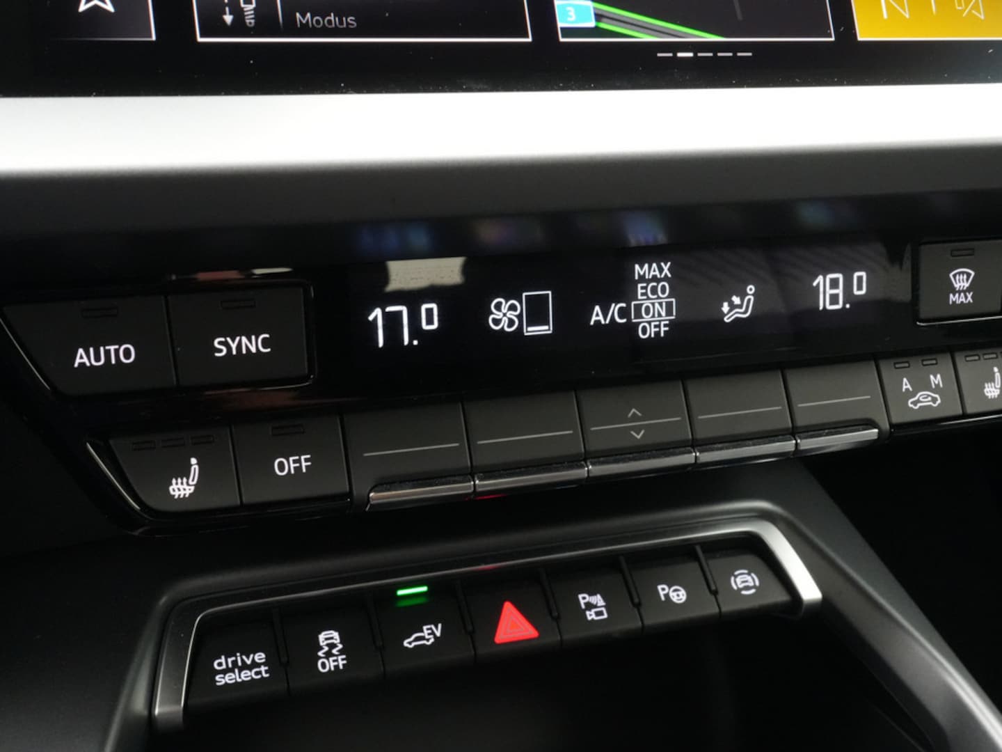 Bild über Audi A3 Sportback TFSI e S line 40 TFSI e S tronic - für weitere Informationen kontaktieren Sie den Audi Partner