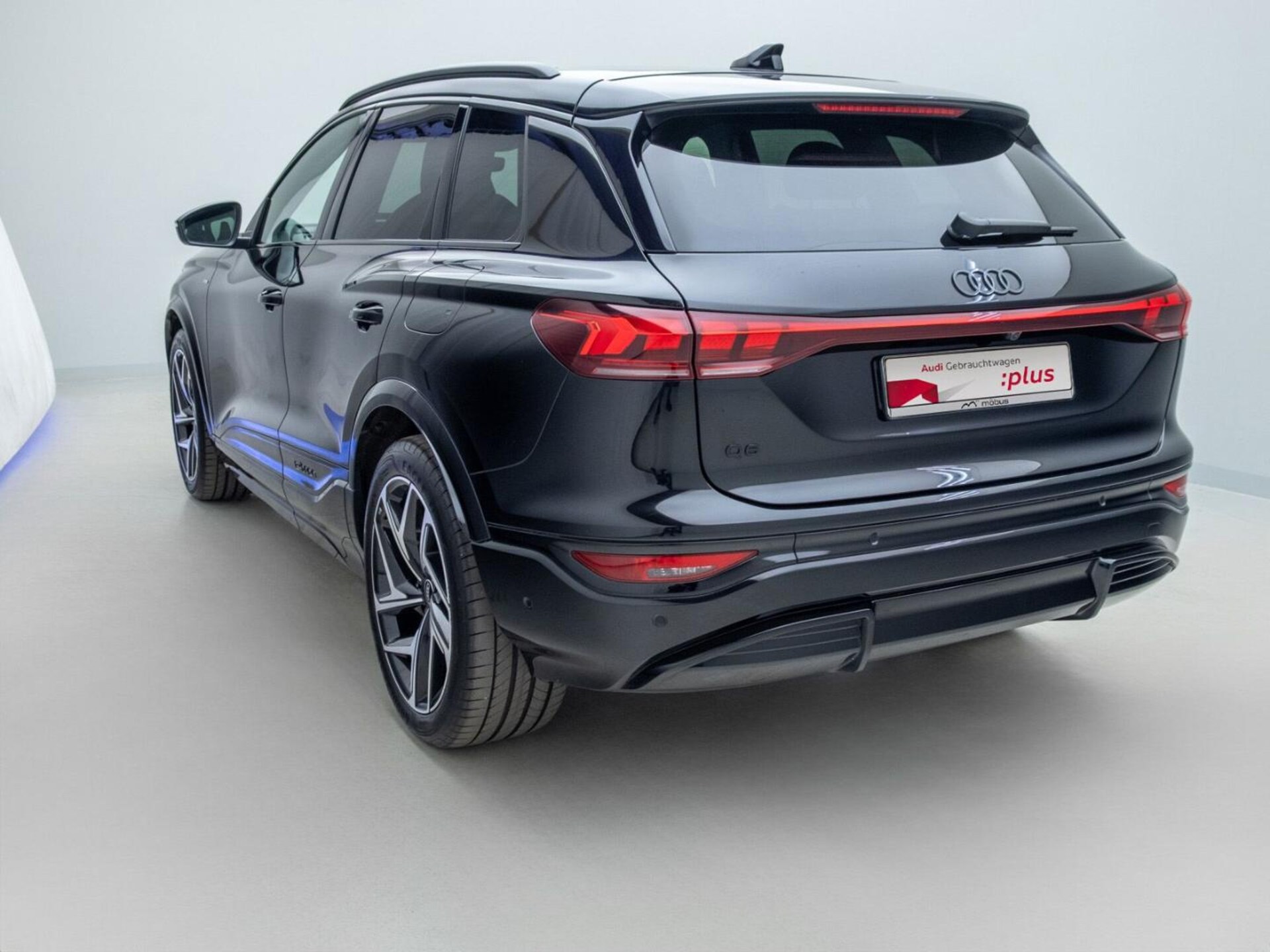 Audi Q6 SUV e-tron