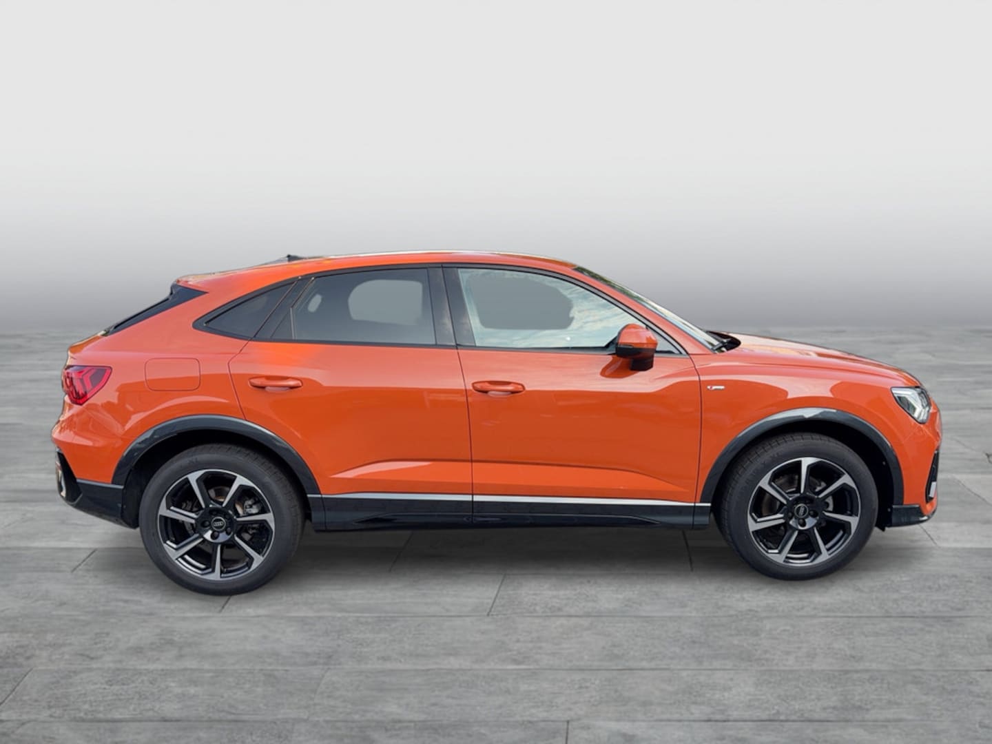 Bild über Audi Q3 Sportback TFSI 110 kW S tronic - für weitere Informationen kontaktieren Sie den Audi Partner