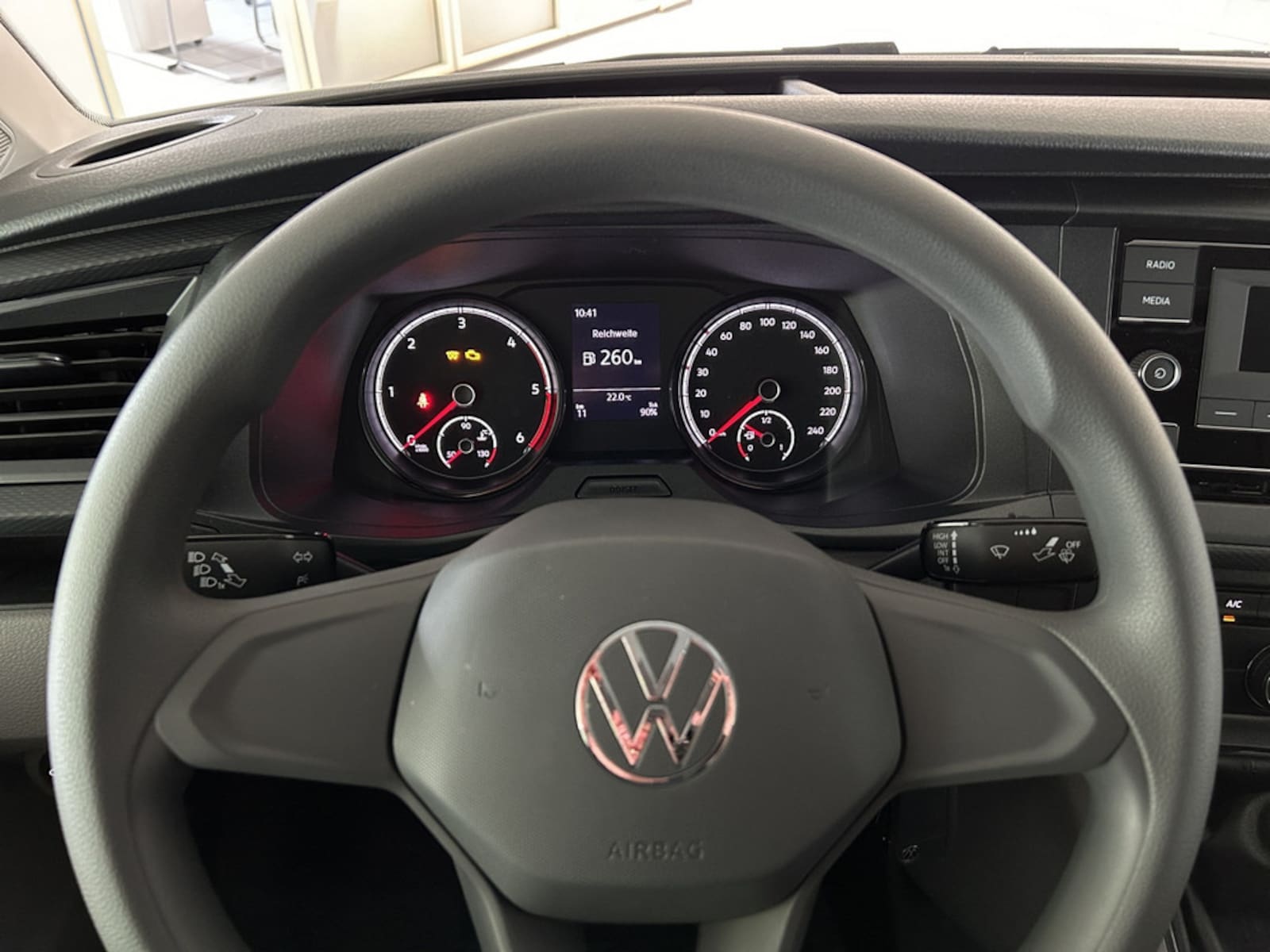 Volkswagen T6.1 Transporter Kasten kurzer Radstand – Bild 12