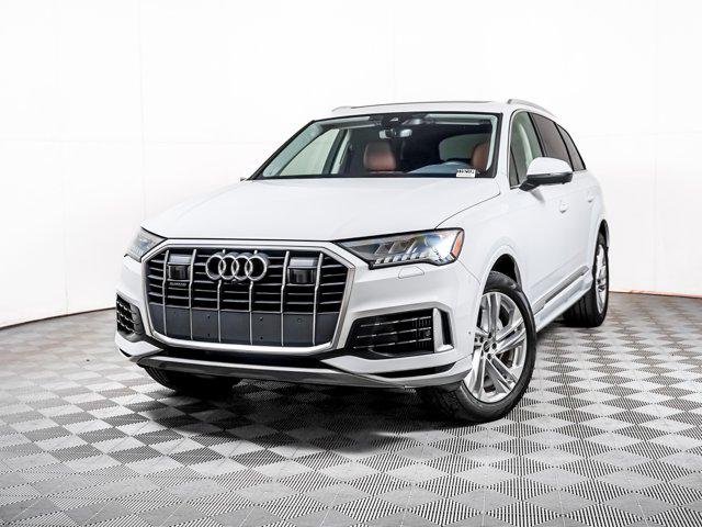 2023 Audi Q7 55 Premium Plus quattro Tiptronic's photo