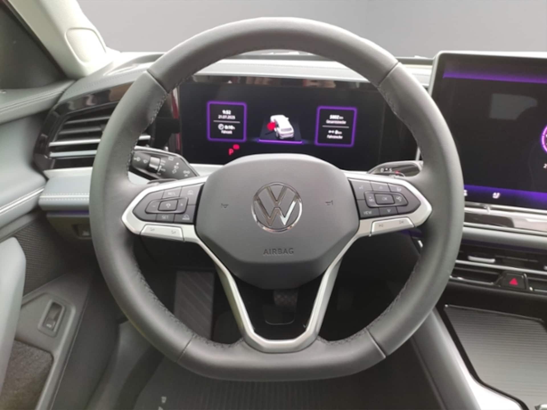 Volkswagen Passat Elegance