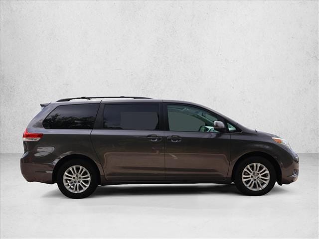 2012 Toyota Sienna