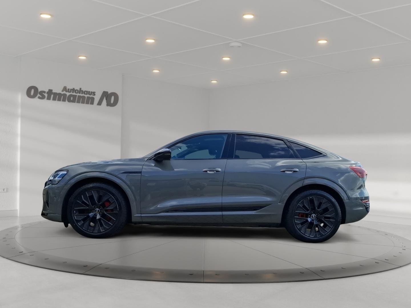 Image about Audi Q8 Sportback e-tron advanced 50 e-tron quattro