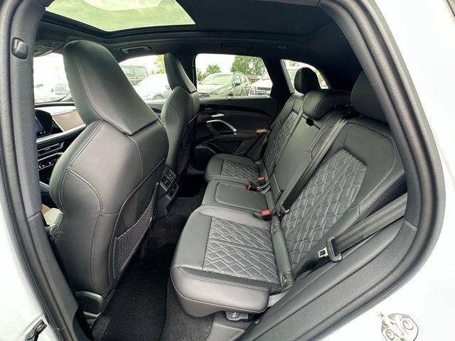 2026 Audi SQ5 Premium Plus - Photo 19