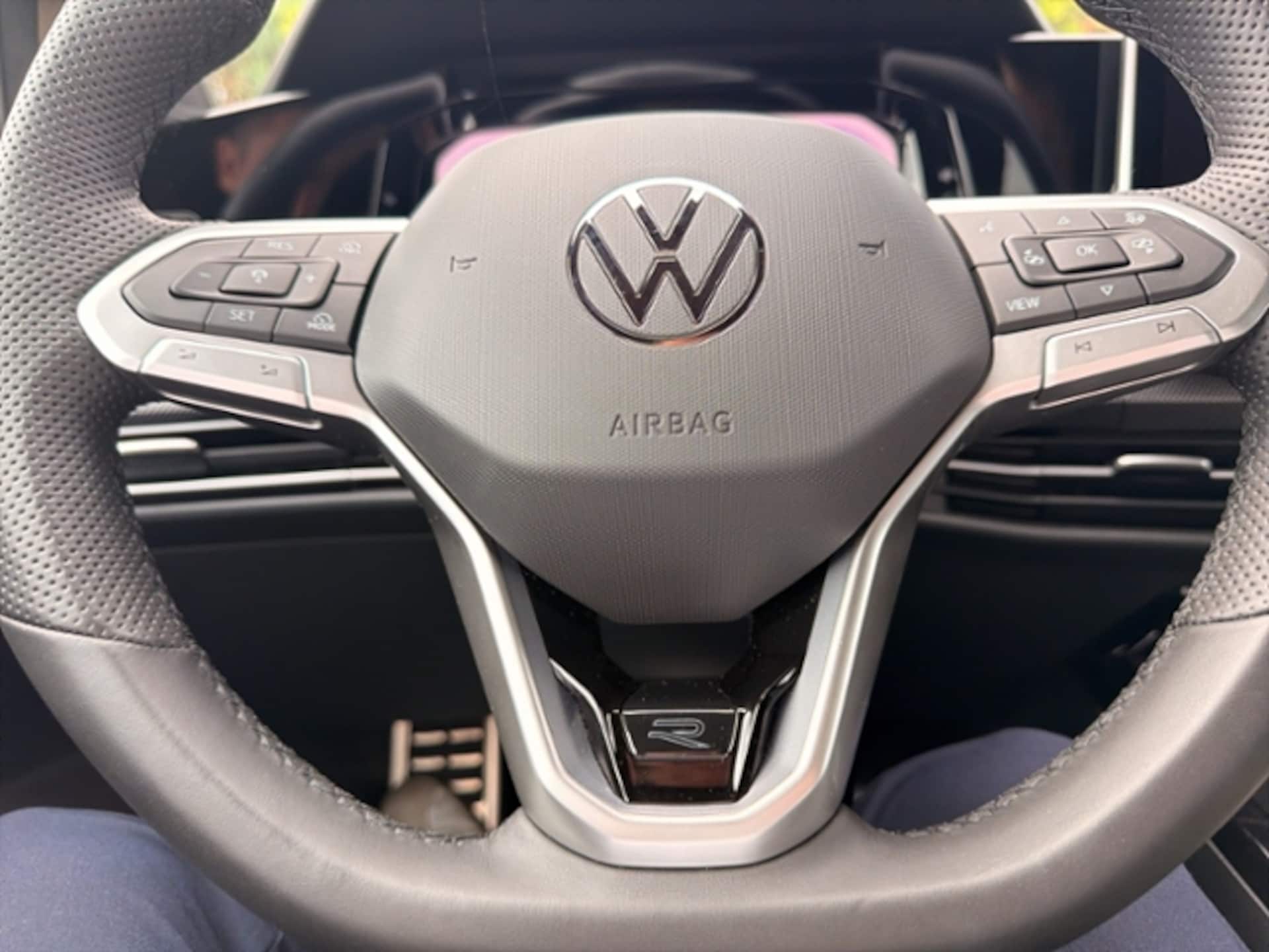 Volkswagen Golf Variant R-Line