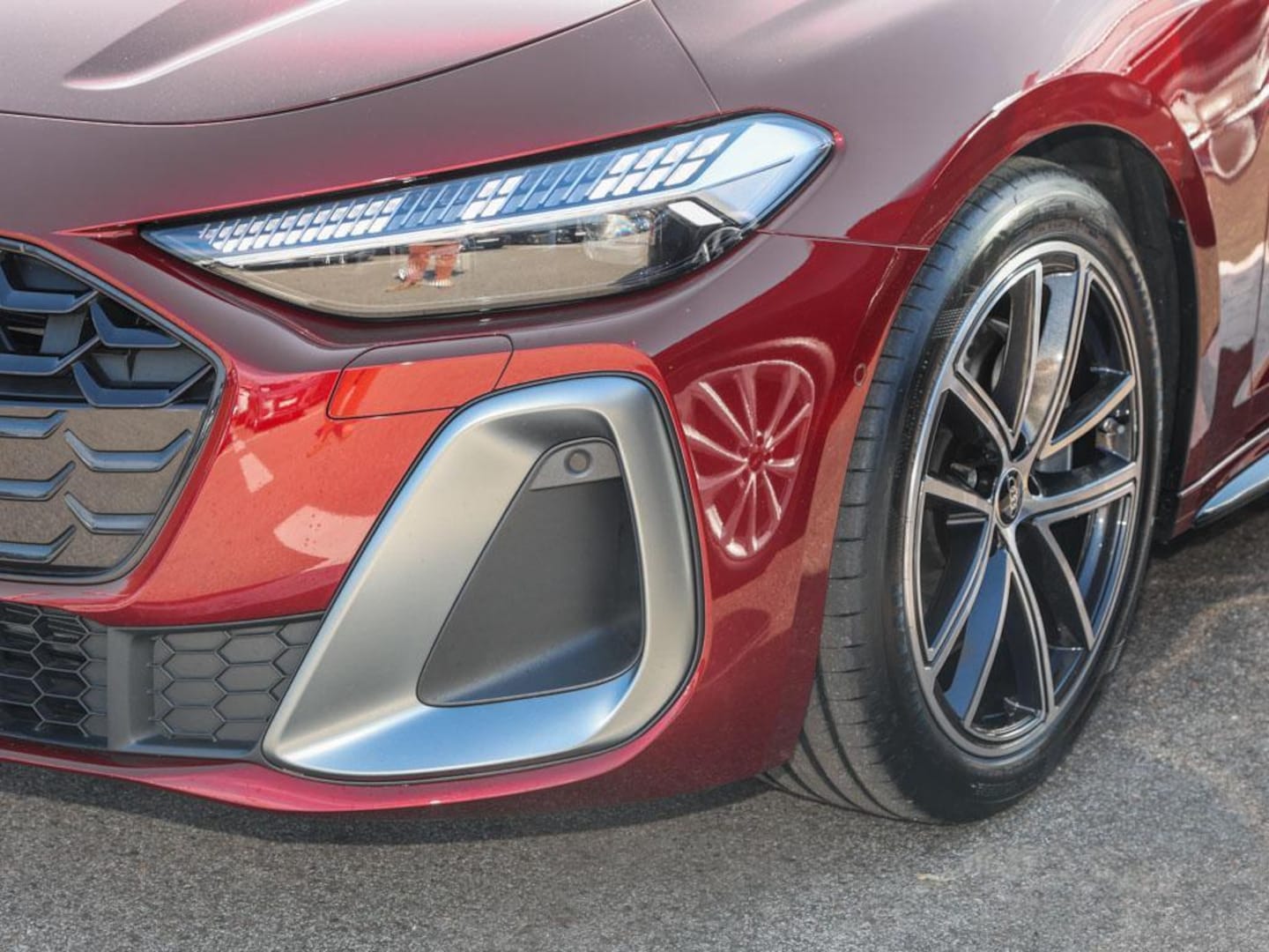 Bild über Audi A5 Limousine e-hybrid e-hybrid quattro 220 kW S tronic - für weitere Informationen kontaktieren Sie den Audi Partner