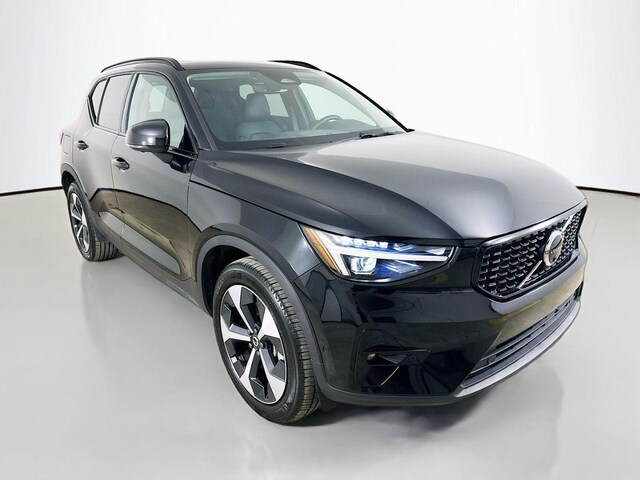 2026 Volvo XC40