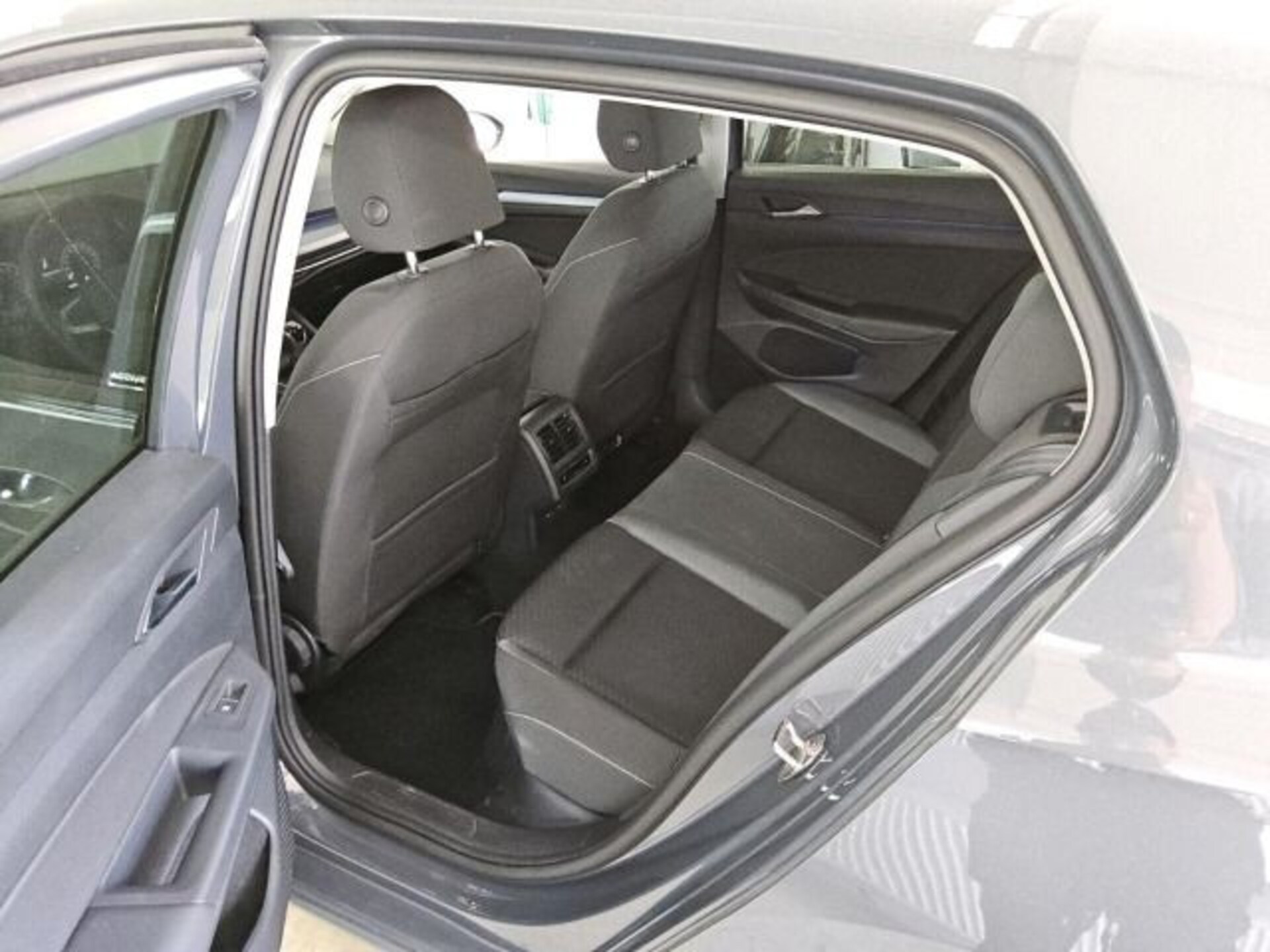 Volkswagen Golf Active