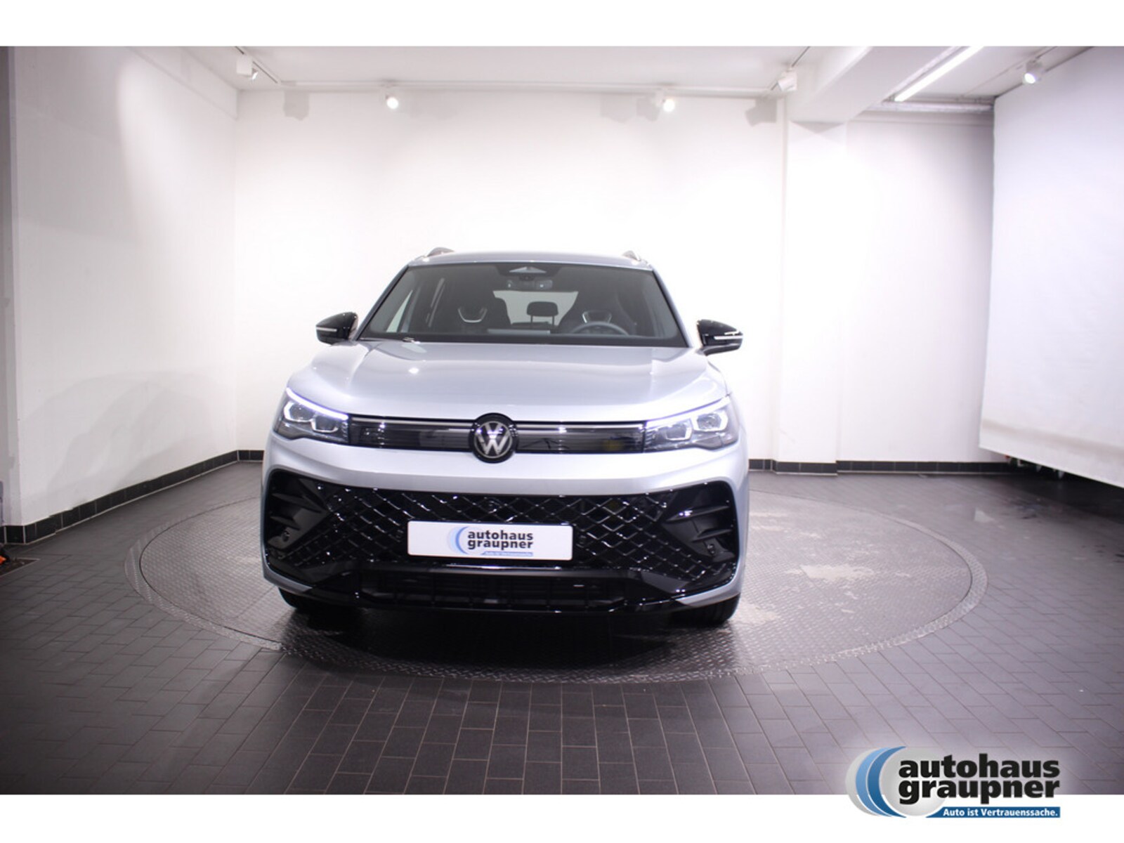 Volkswagen Tiguan – Bild 6