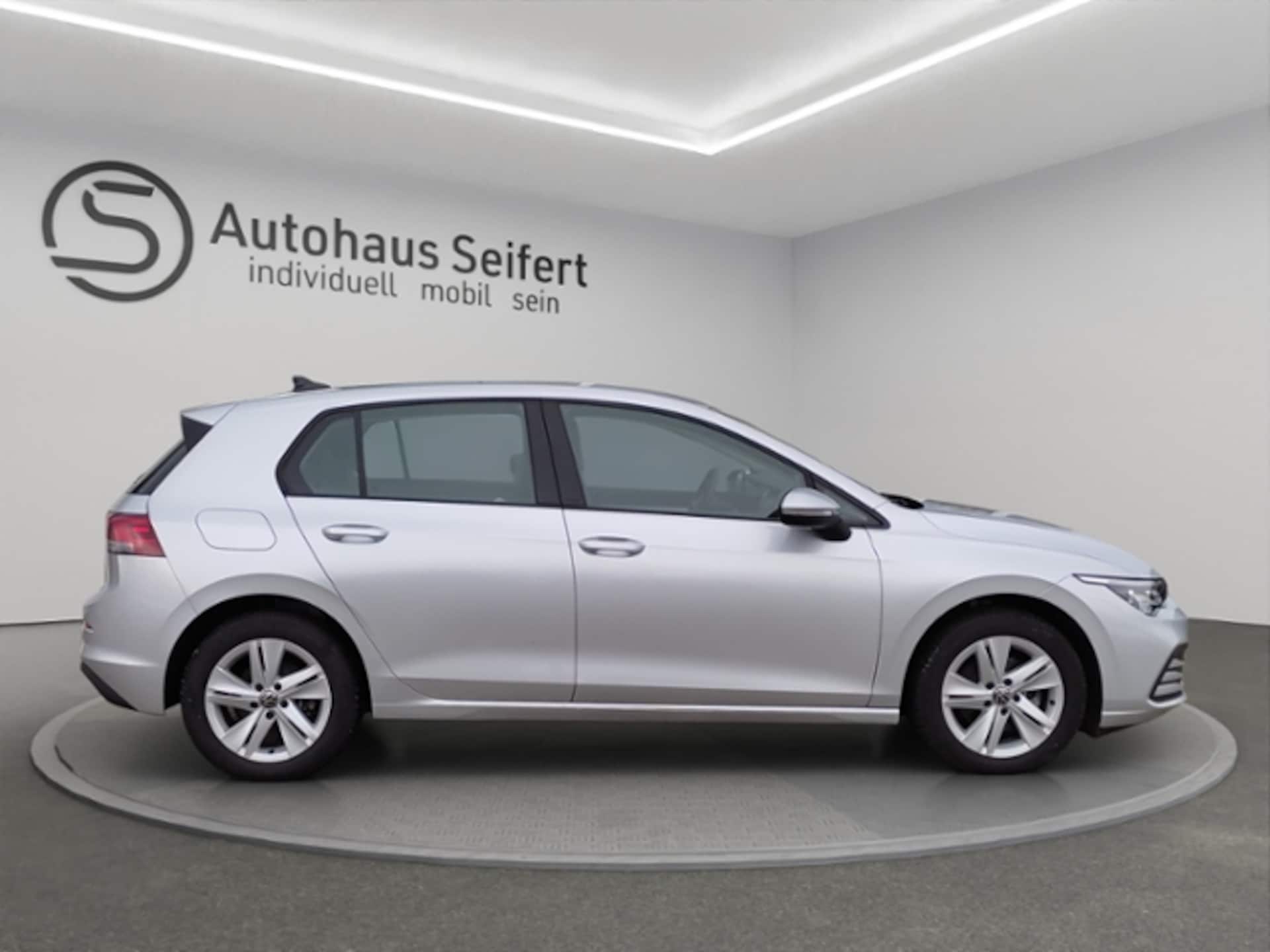 Volkswagen Golf Life