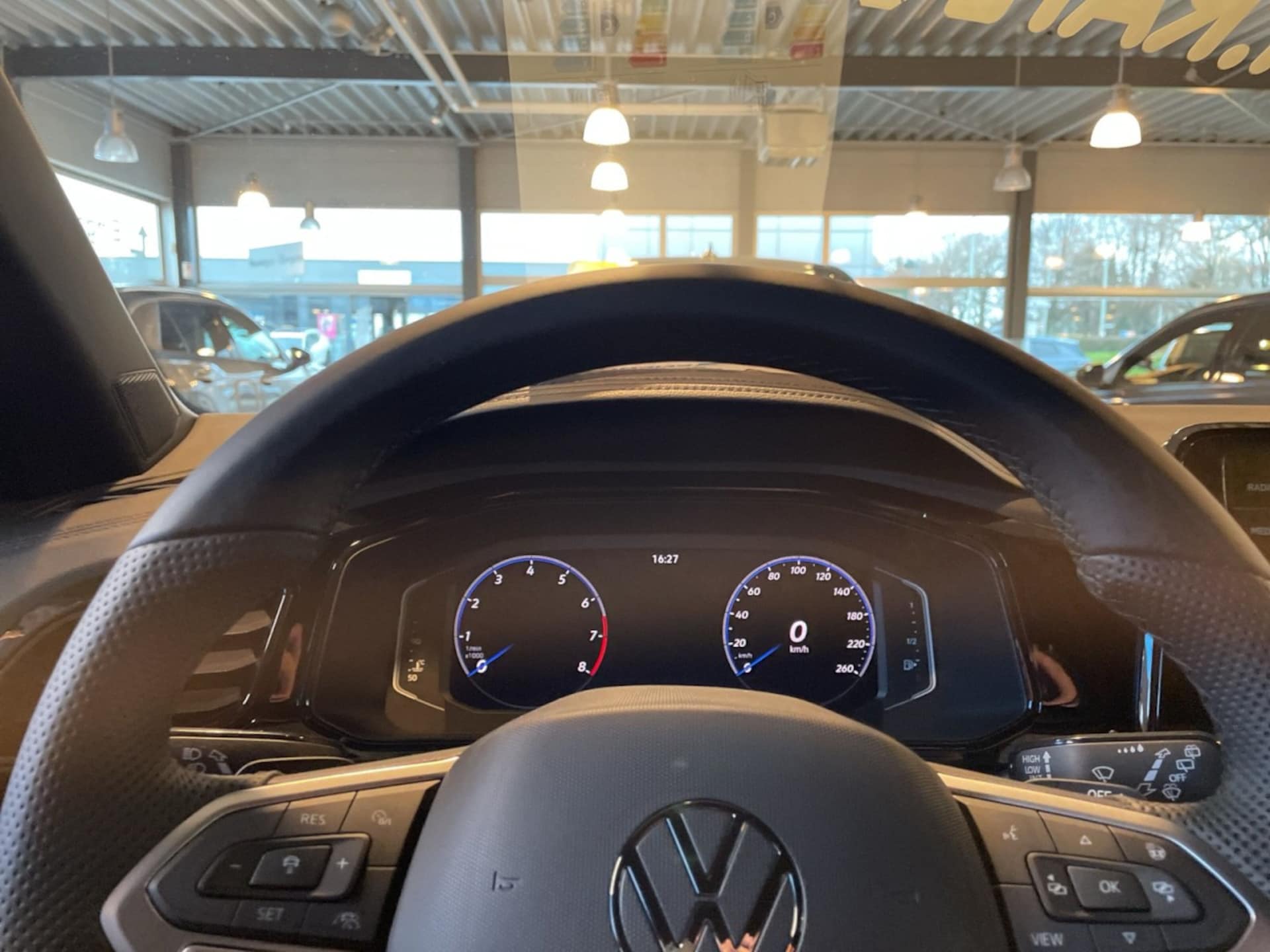 Volkswagen T-Roc R-Line
