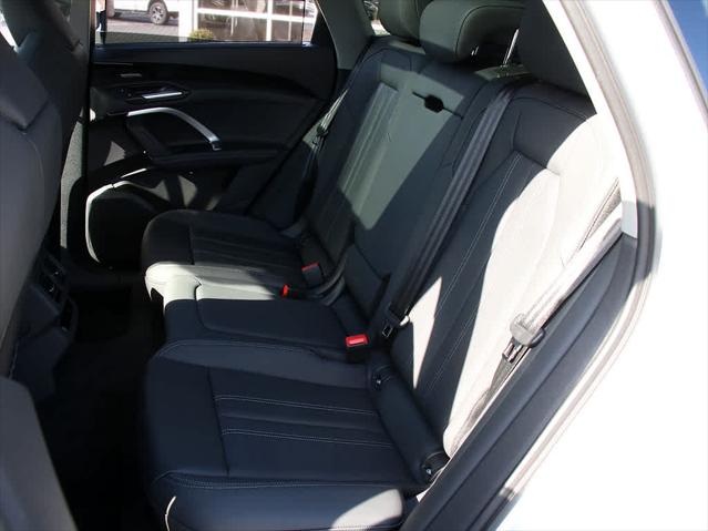 2025 AUDI Q5 - Image 13