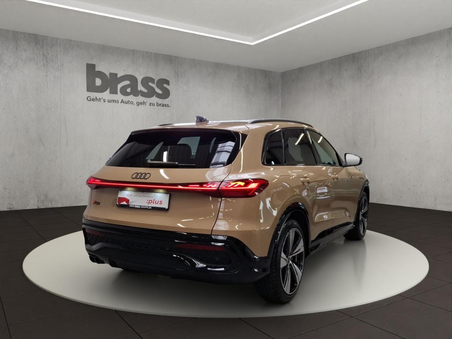 Bild über Audi Q5 SUV TDI quattro 150 kW S tronic - für weitere Informationen kontaktieren Sie den Audi Partner