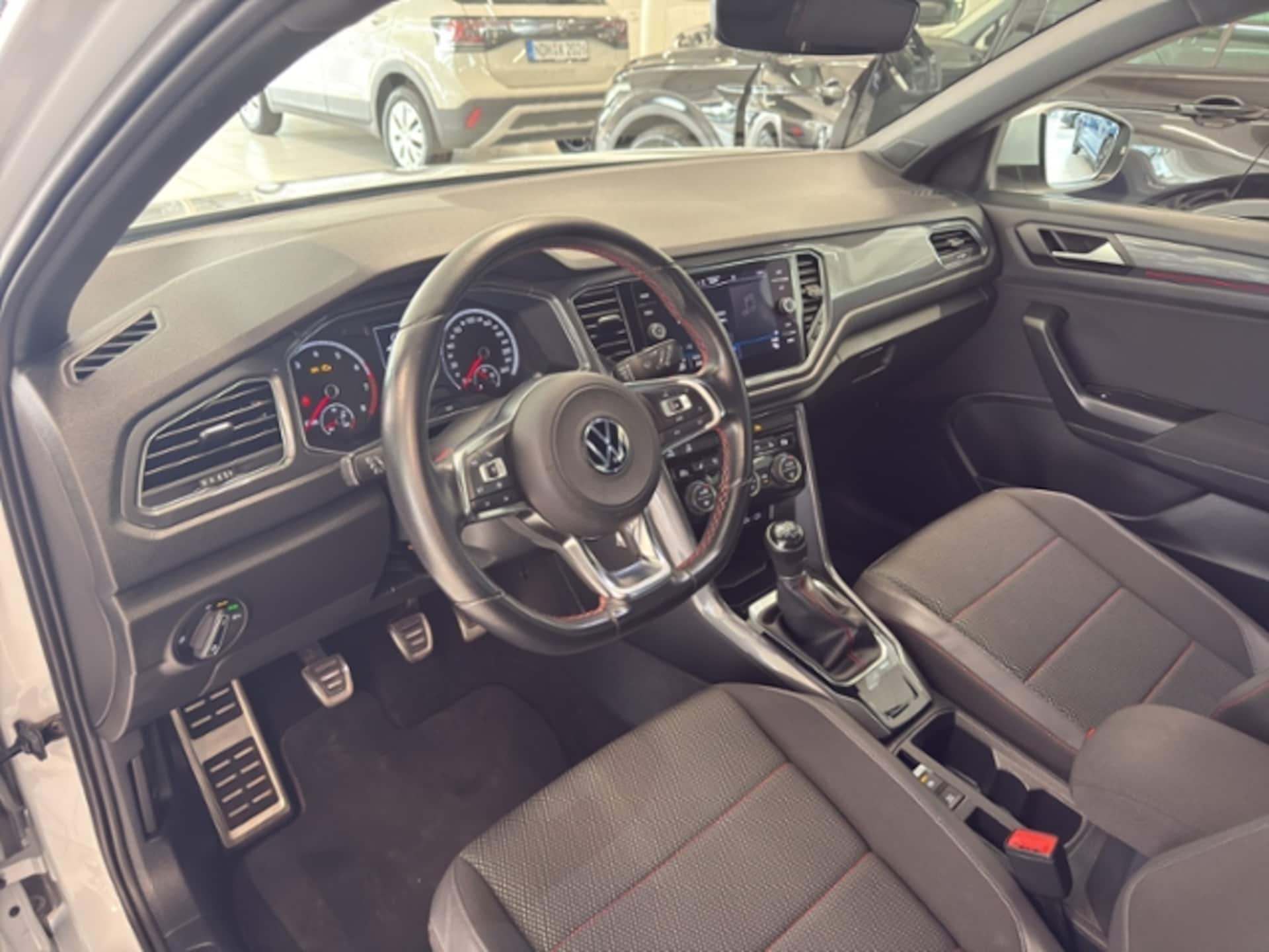 Volkswagen T-Roc Sport