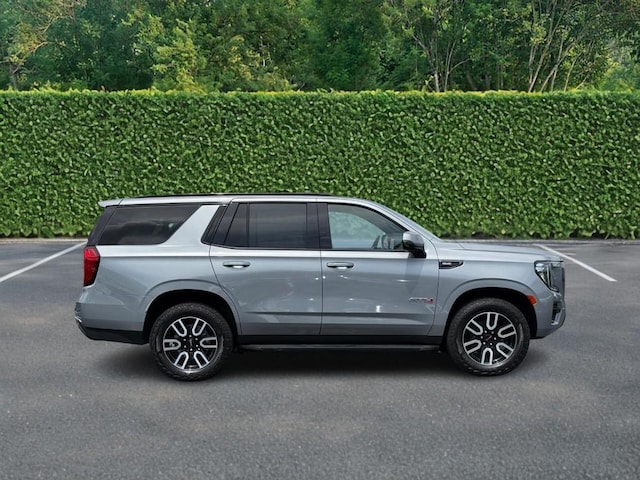 2024 GMC Yukon