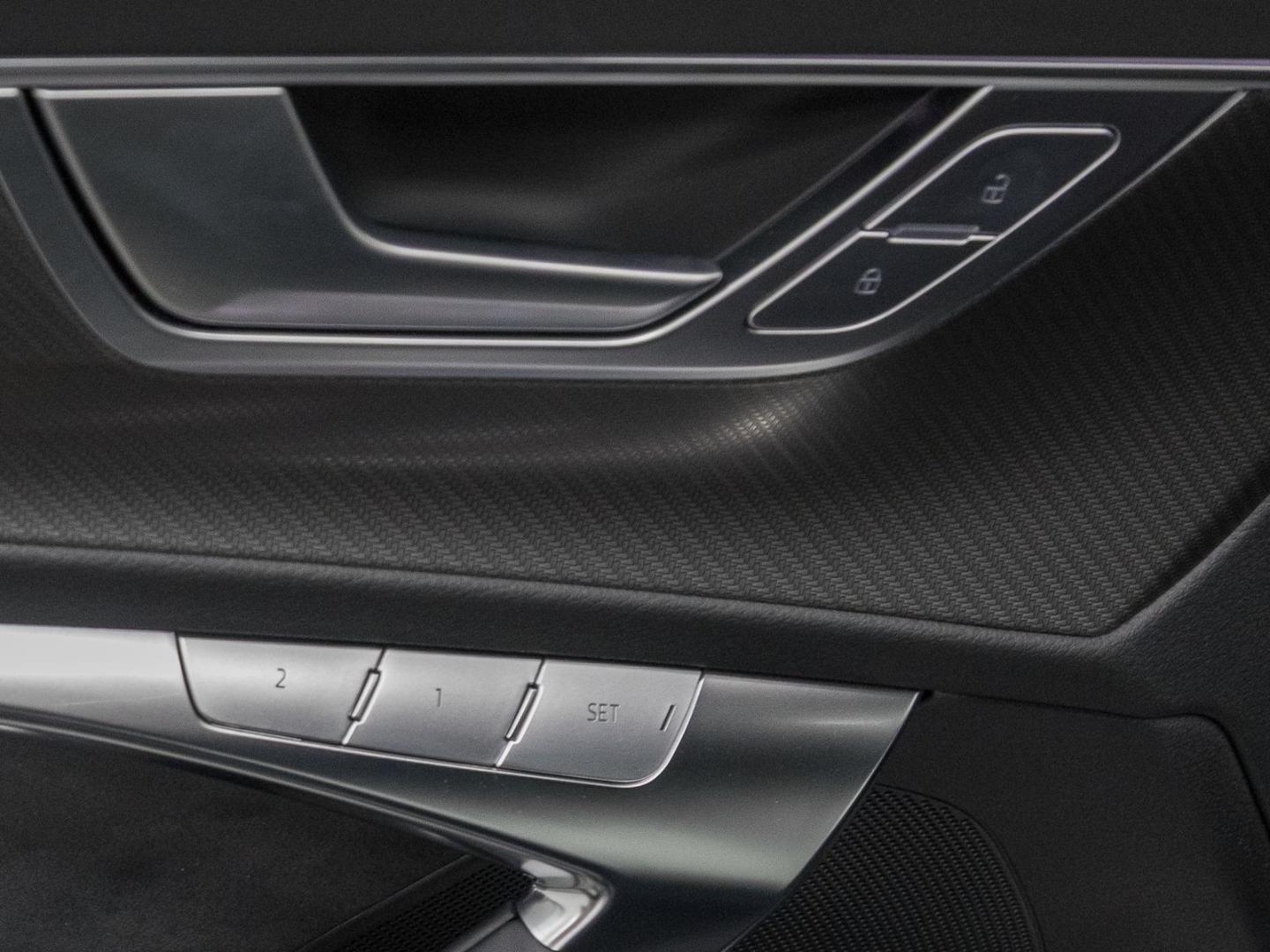 Image about Audi RS 6 Avant TFSI quattro tiptronic