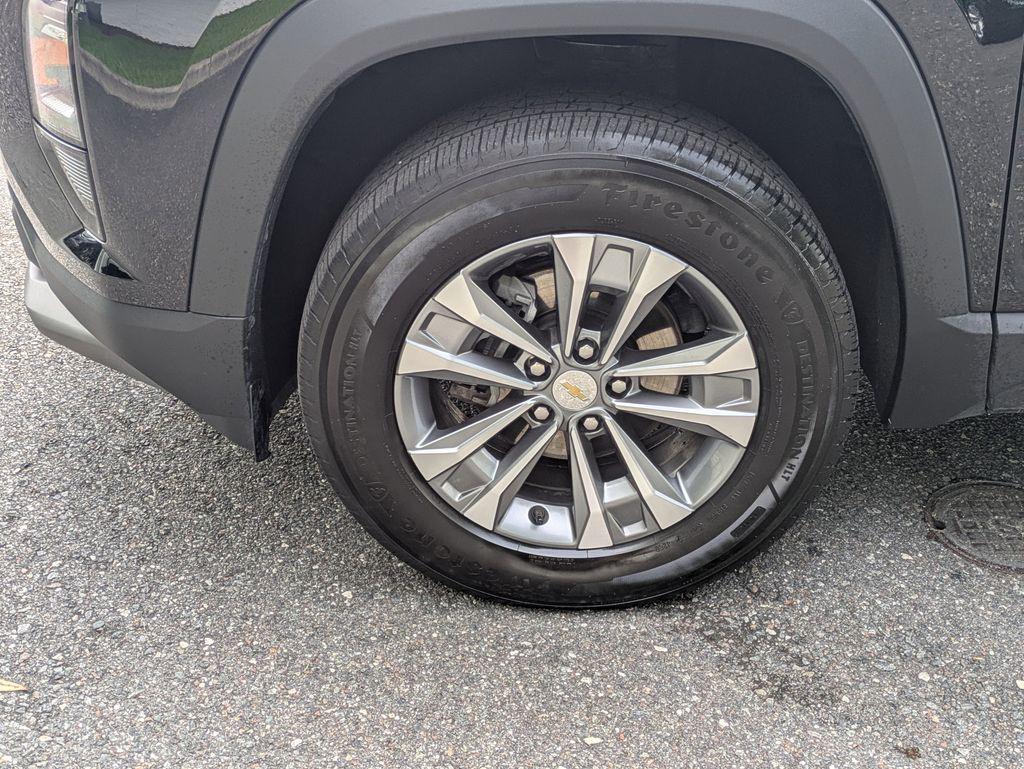 2025 Chevrolet Equinox LT - Photo 11