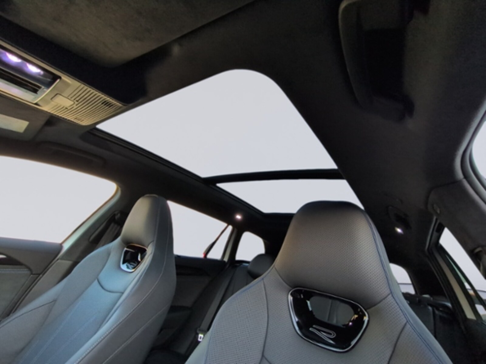 Volkswagen Passat – Bild 15