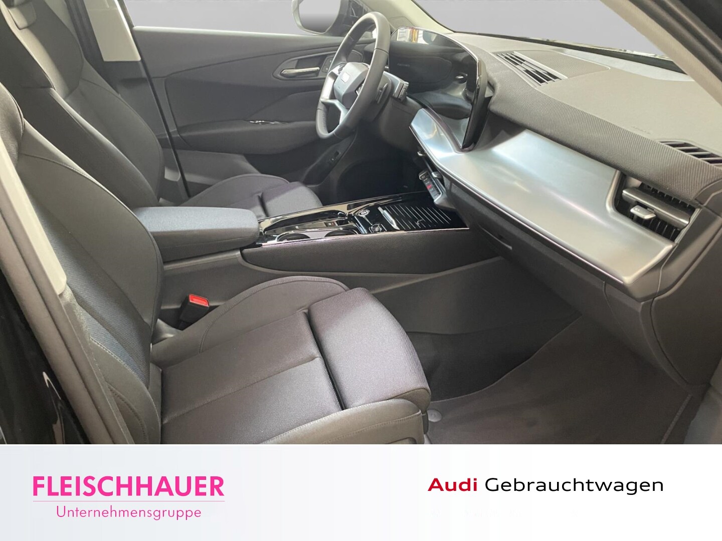 Bild über Audi Q3 SUV TFSI 110 kW S tronic - für weitere Informationen kontaktieren Sie den Audi Partner
