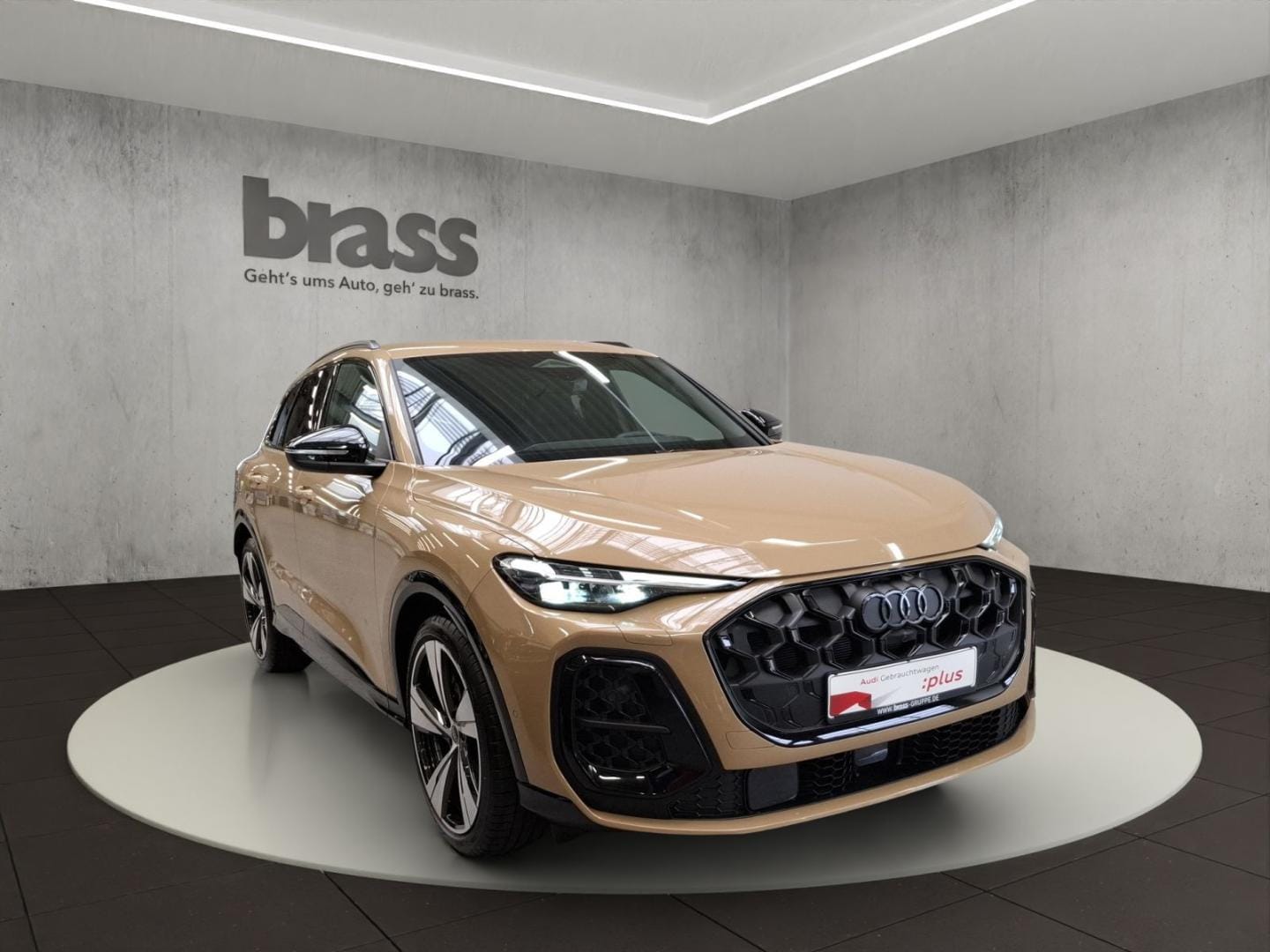Bild über Audi Q5 SUV TDI quattro 150 kW S tronic - für weitere Informationen kontaktieren Sie den Audi Partner