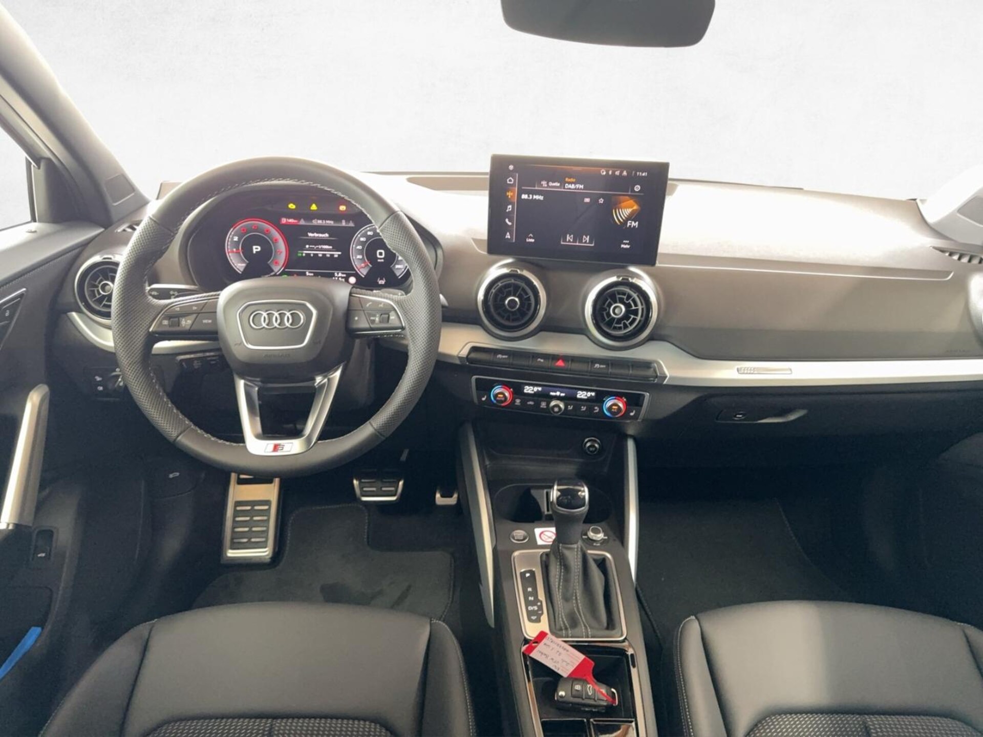 Audi Q2 S line