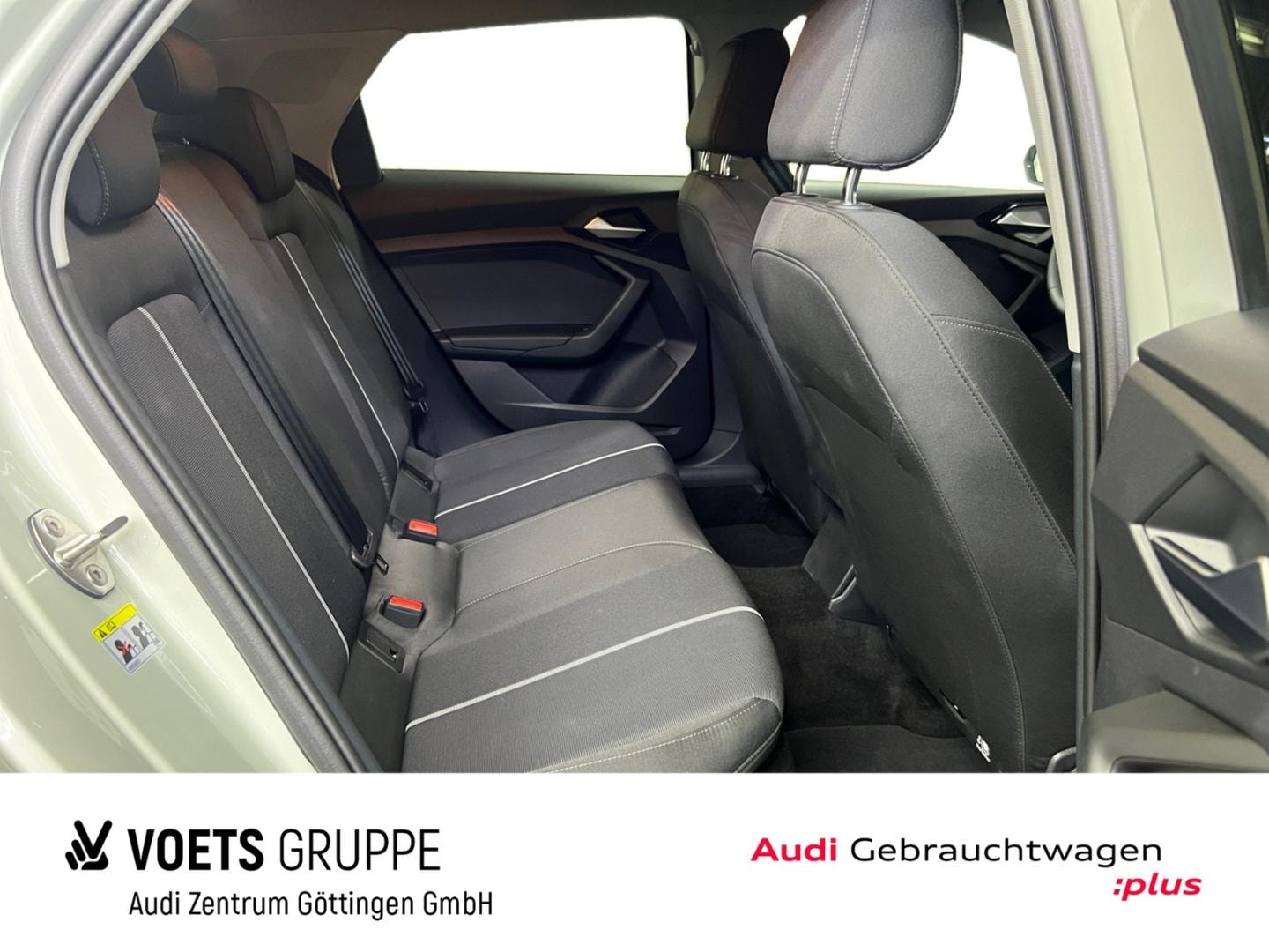Bild über Audi A1 Sportback S line 30 TFSI Schaltgetriebe - für weitere Informationen kontaktieren Sie den Audi Partner