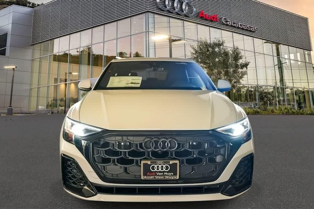 2026 Audi Q8