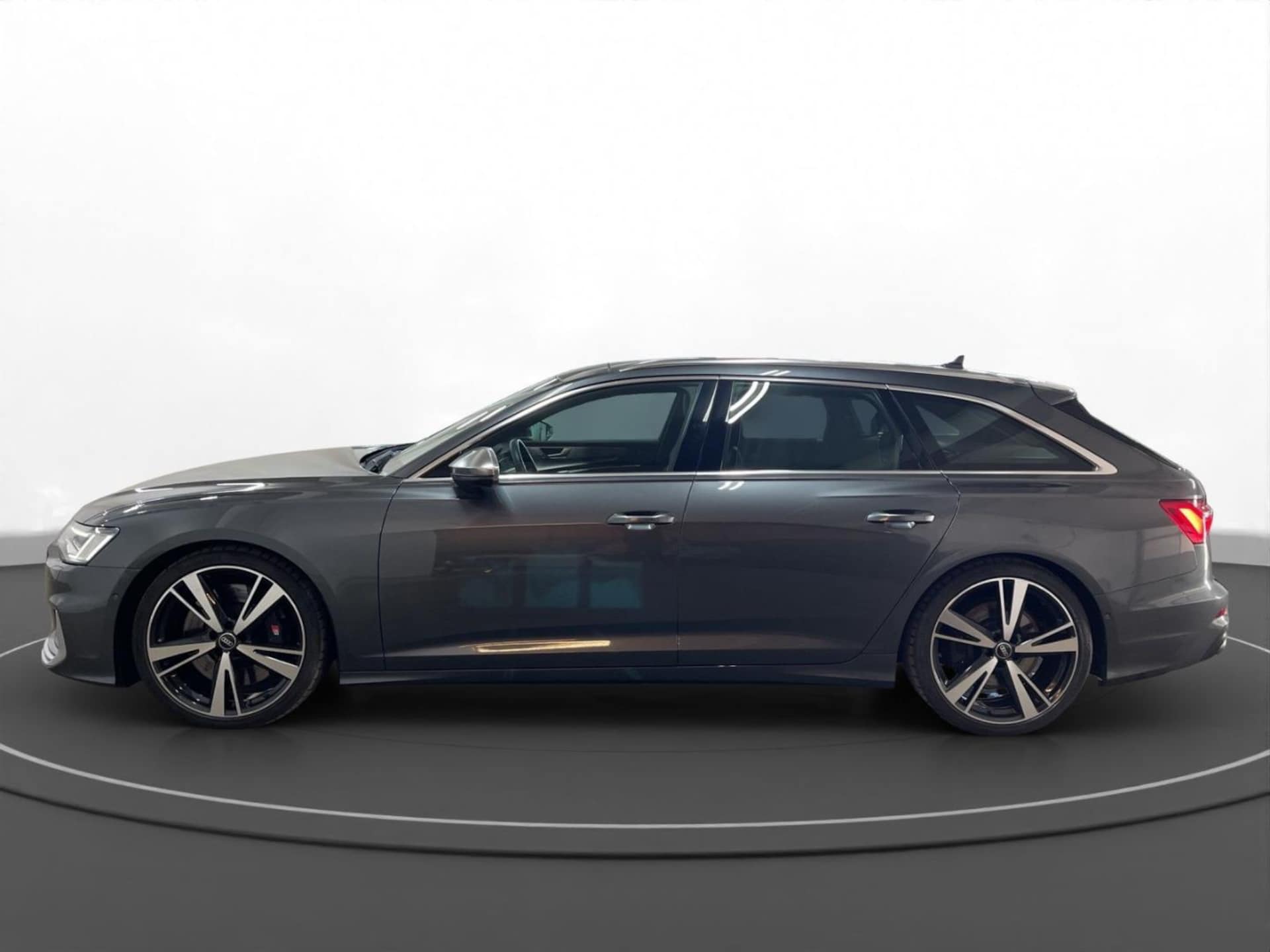 Audi S6 Avant