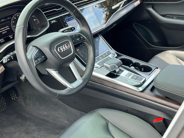 2023 Audi Q8