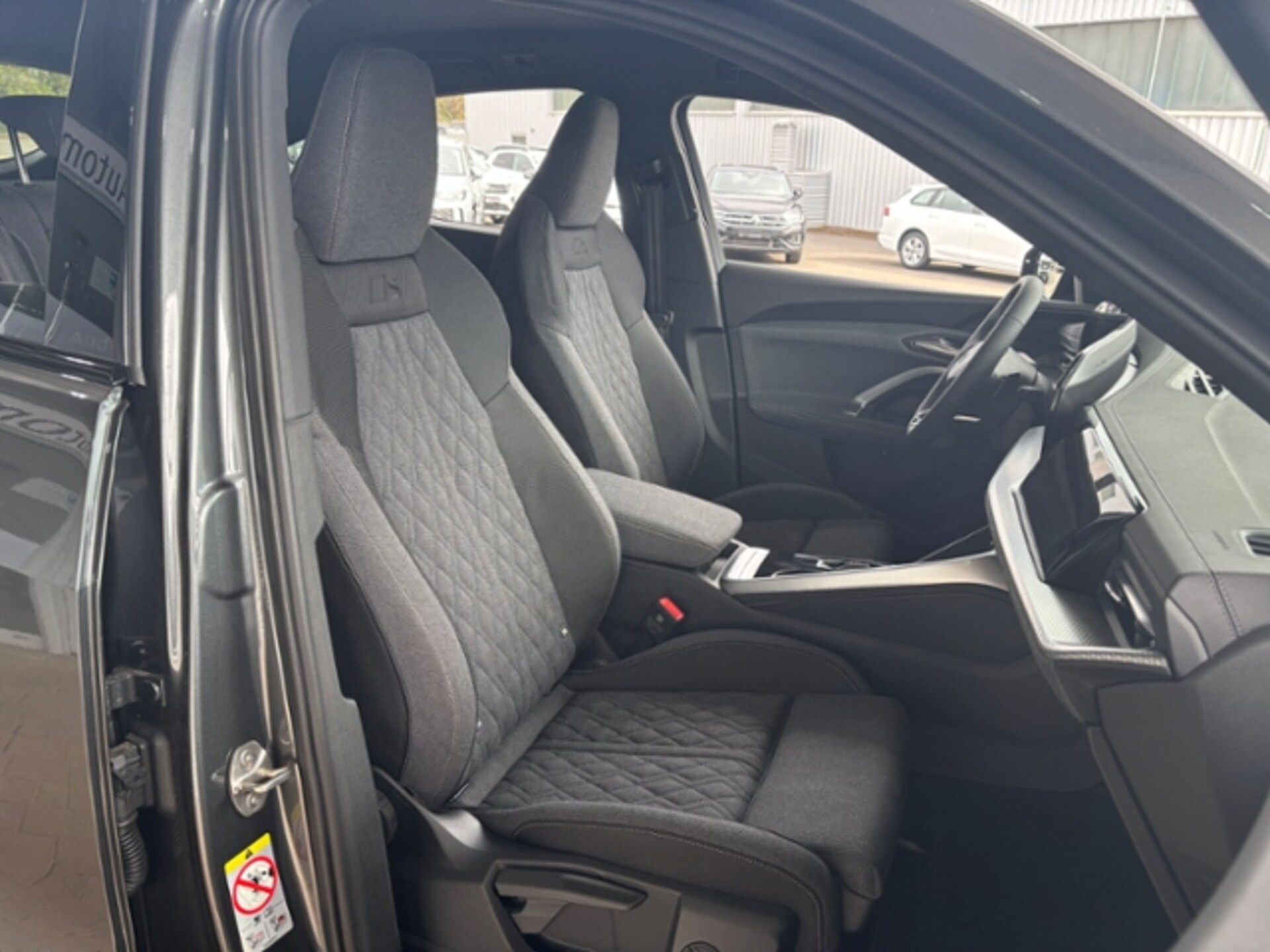 Audi Q5 Sportback edition one