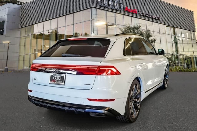 2026 Audi Q8