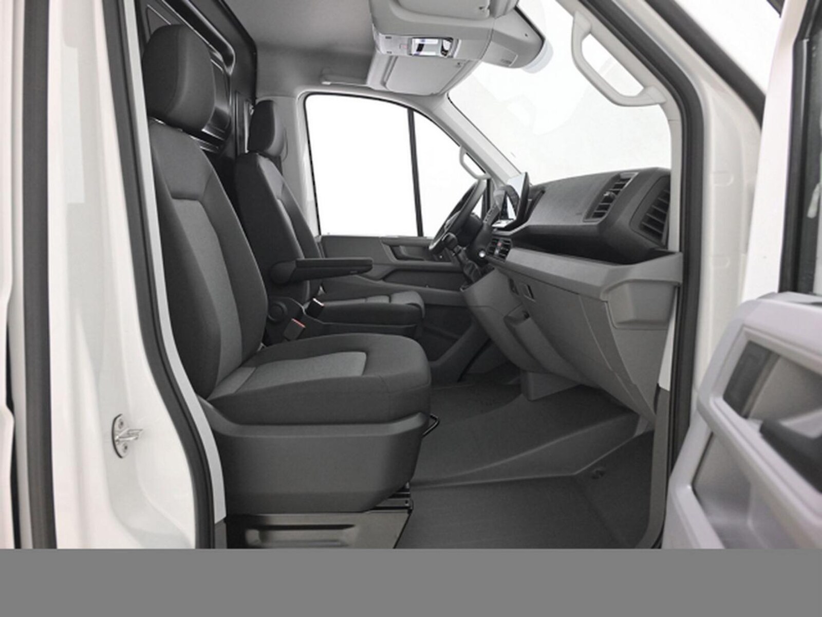 Volkswagen Crafter Kasten mittlerer Radstand – Bild 6