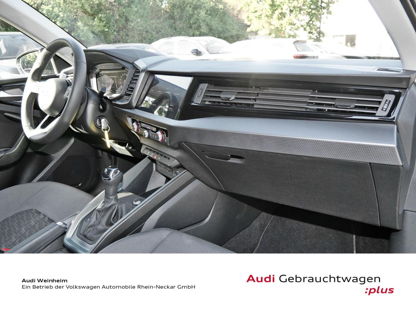 Bild über Audi A1 allstreet 30 TFSI S tronic - für weitere Informationen kontaktieren Sie den Audi Partner